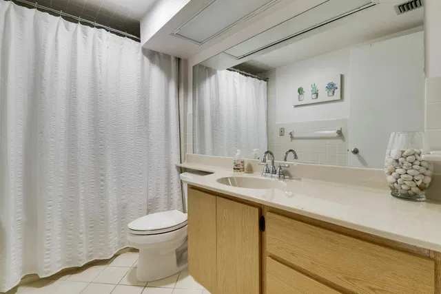 Unit 503 photo 31