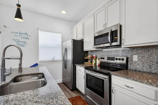 Residence photo 9