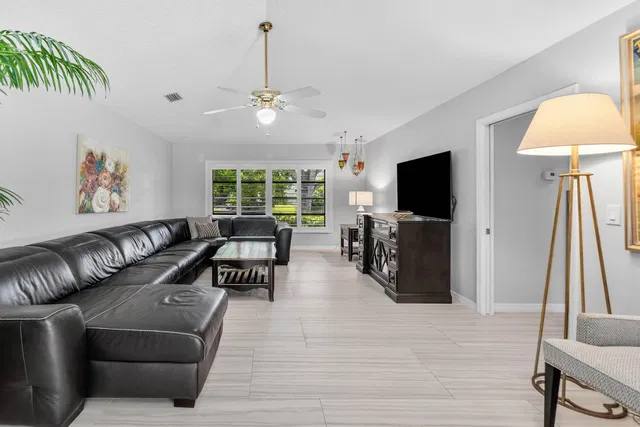 PGA National Palm Beach Gardens Residence photo 13