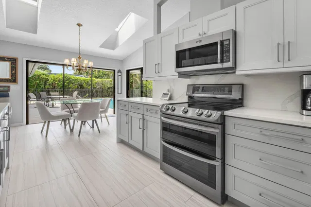 PGA National Palm Beach Gardens Residence photo 17