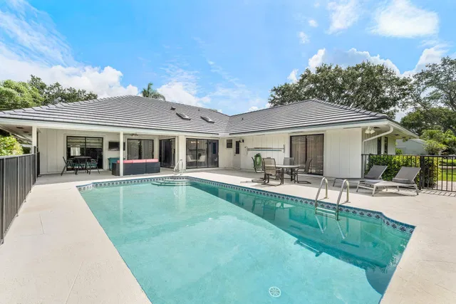 PGA National Palm Beach Gardens Residence photo 38