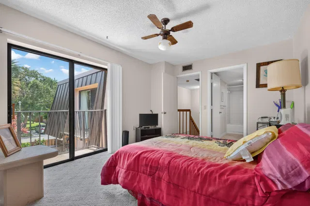 Residence photo 14