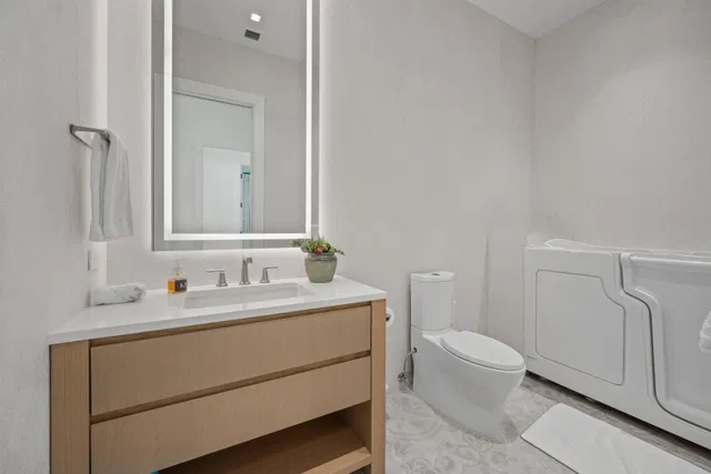 Residence photo 63