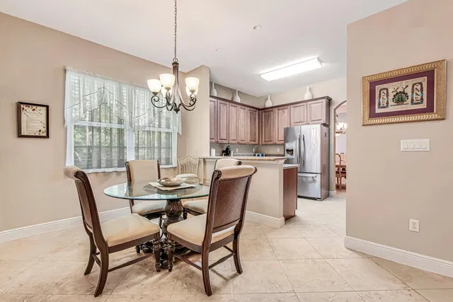 Unit 203 photo 23