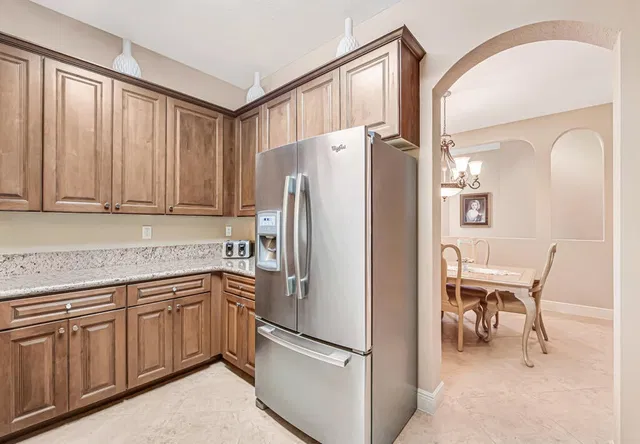 Unit 203 photo 26