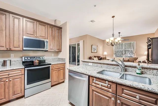 Unit 203 photo 29