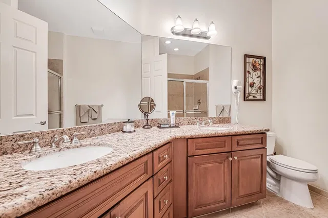 Unit 203 photo 35