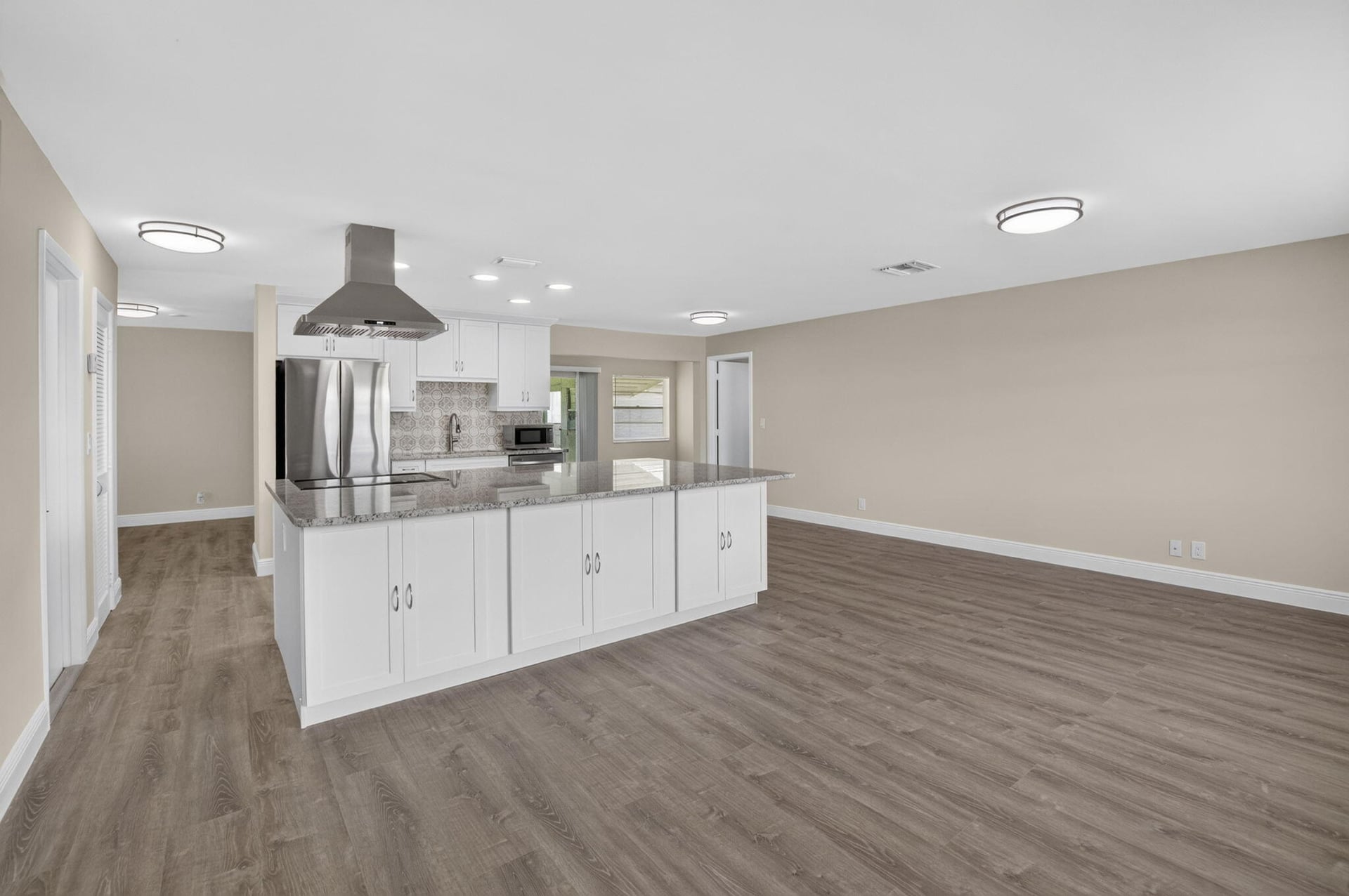 Residence photo 5