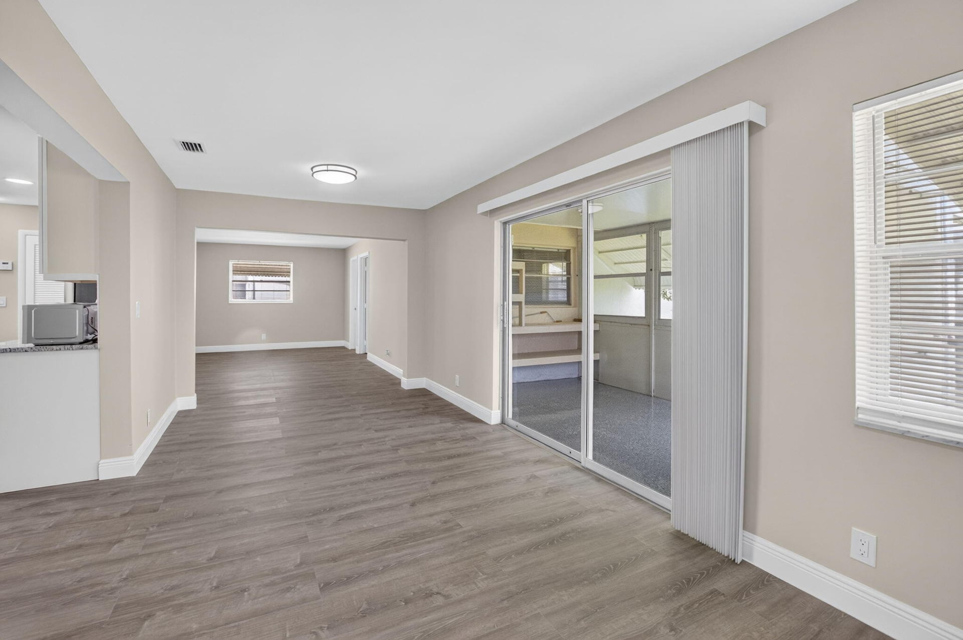 Residence photo 19