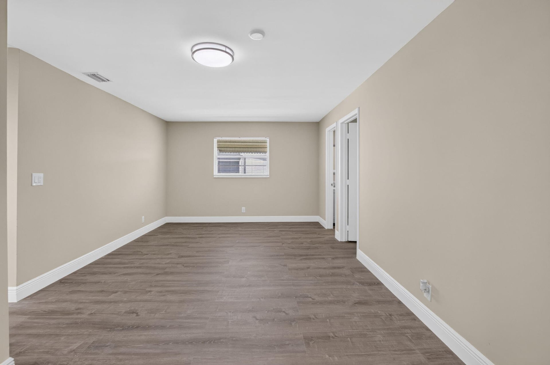 Residence photo 20