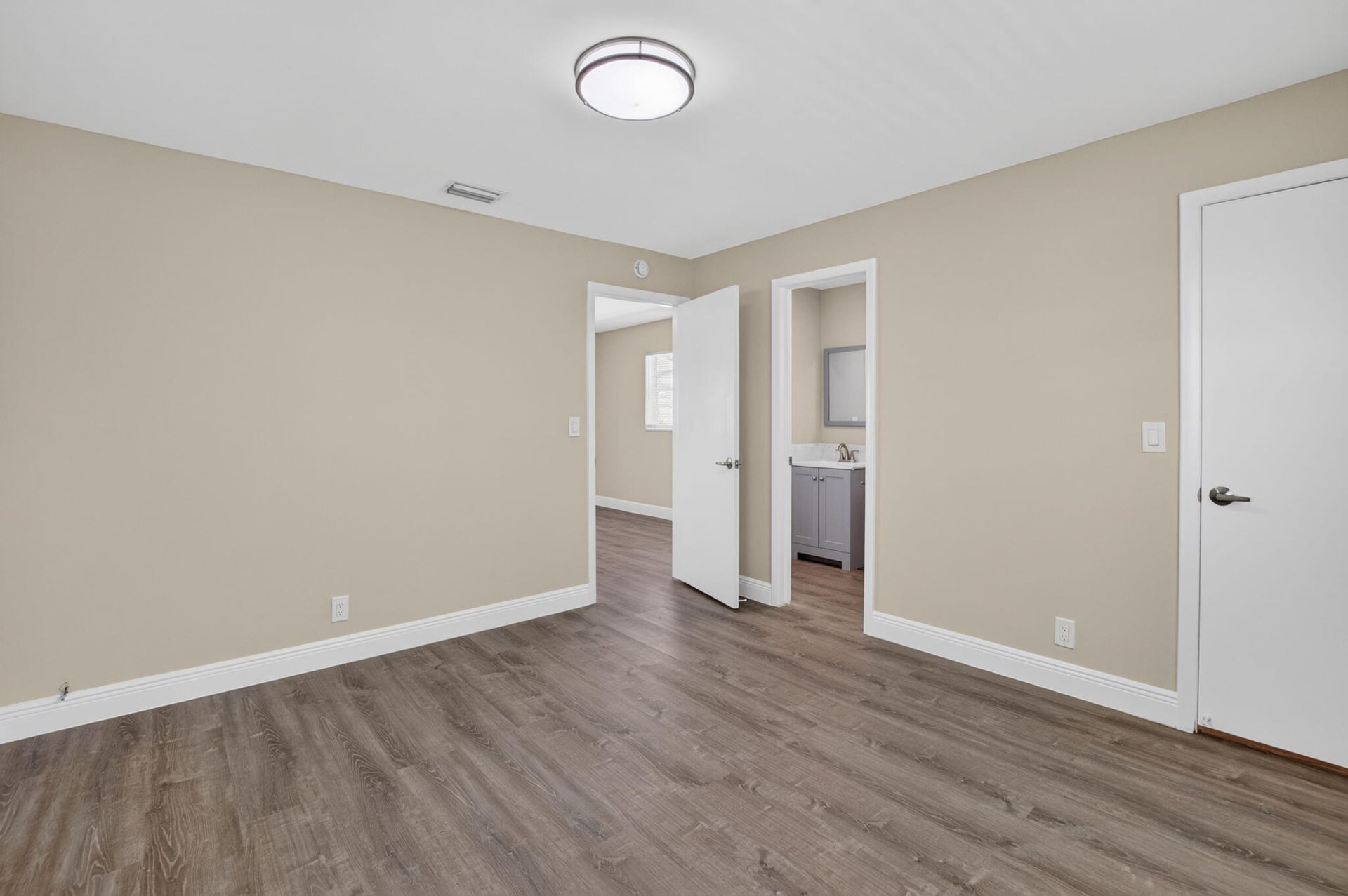 Residence photo 24