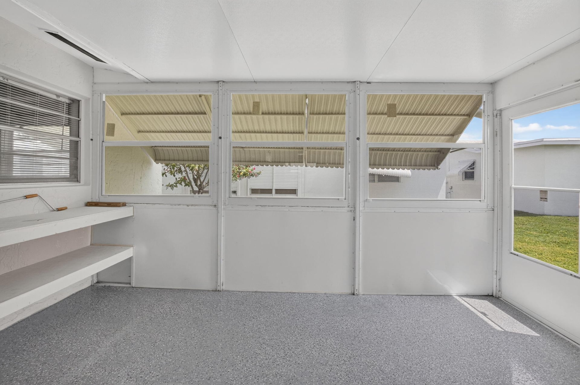 Residence photo 34