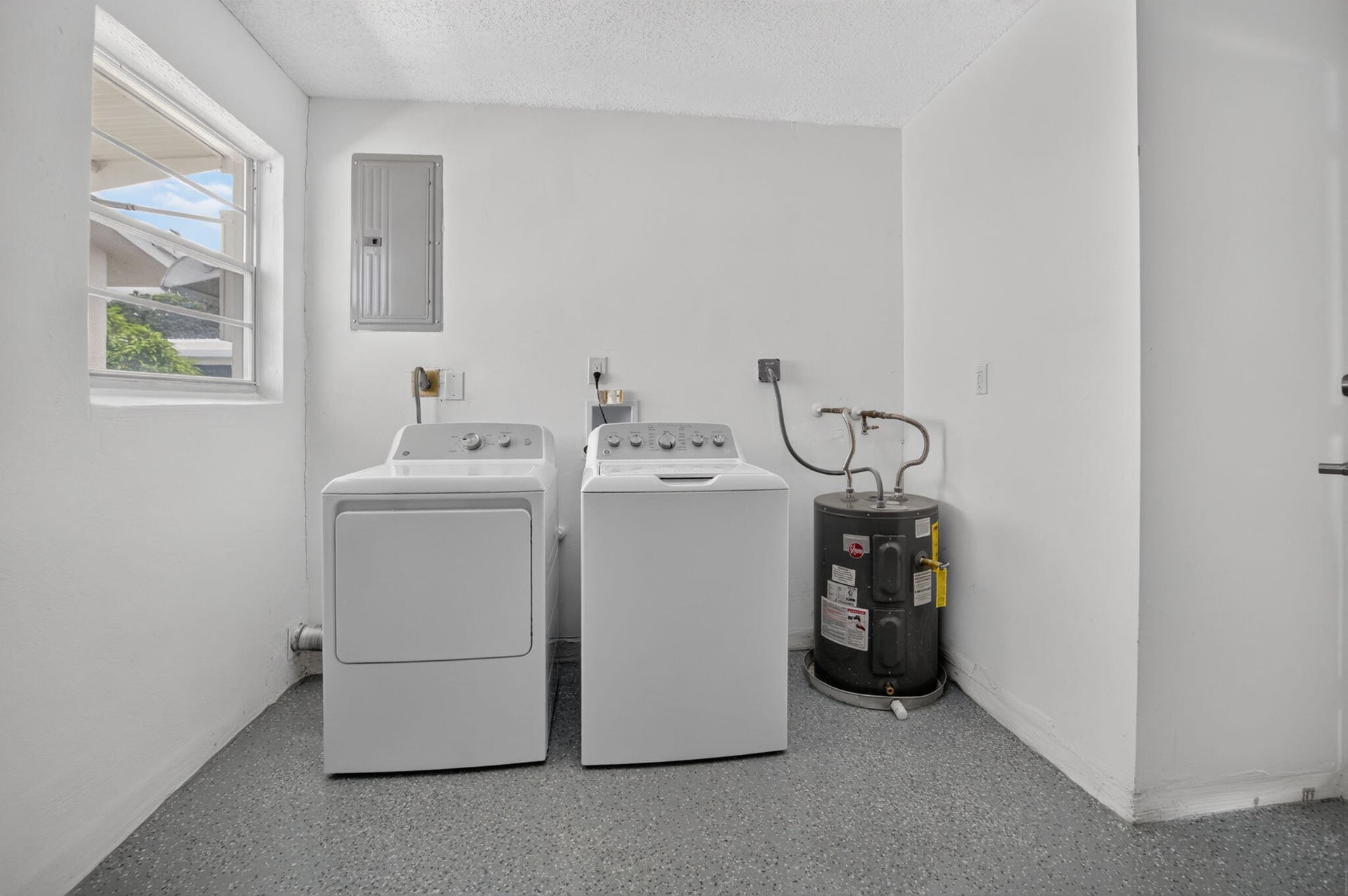 Residence photo 38