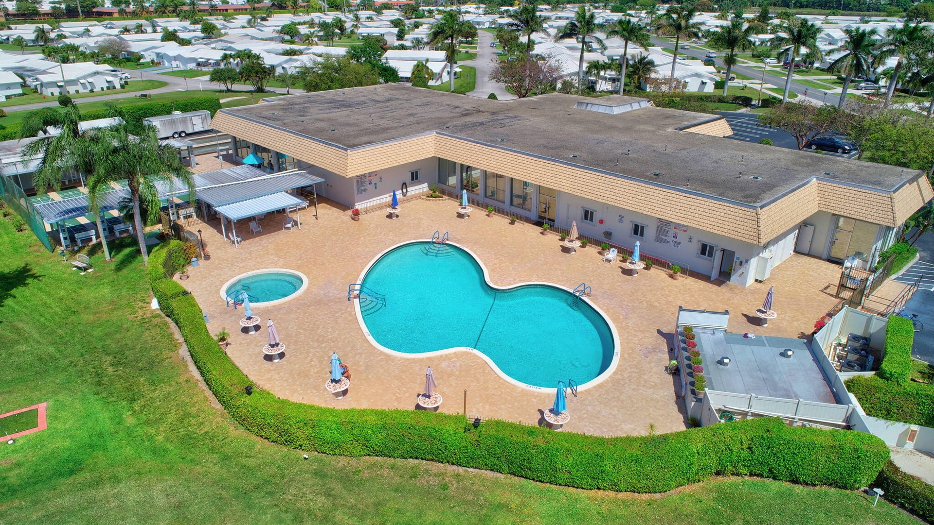 Residence photo 77