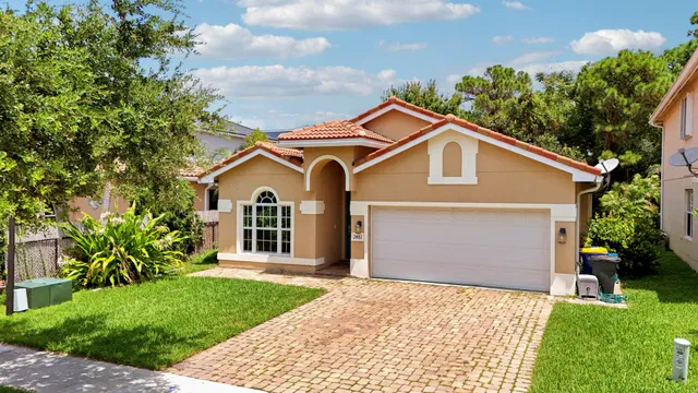 Residence photo 2