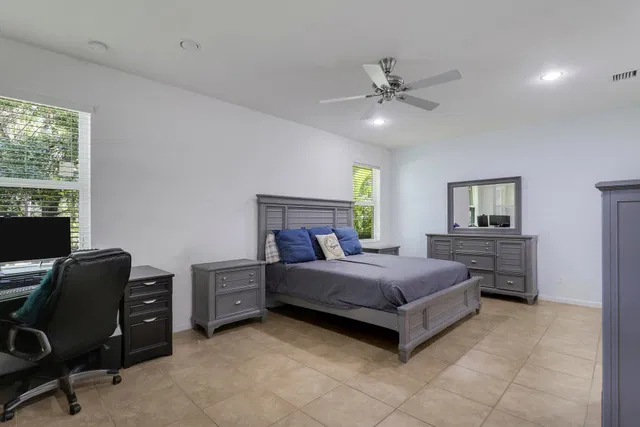Residence photo 20
