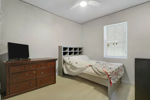 Residence photo 26