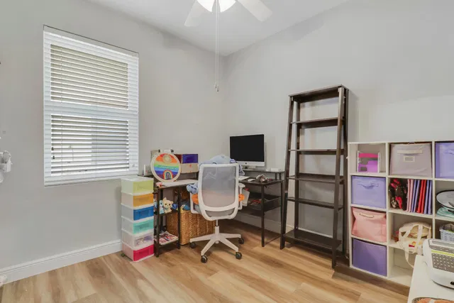 Residence photo 27
