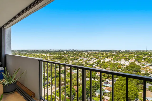 Palm Beach House Unit 2202 photo 24