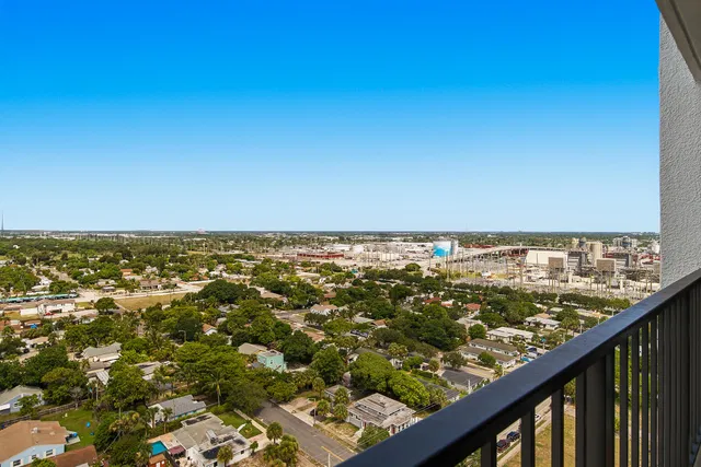 Palm Beach House Unit 2202 photo 25