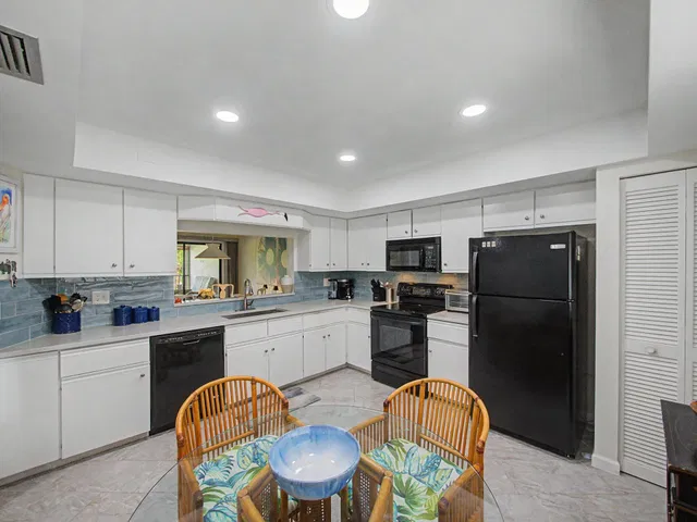 Mariner Sands Unit 202 photo 9