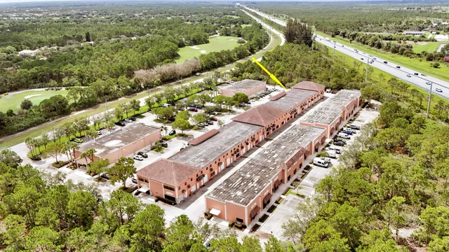 Residence photo 6