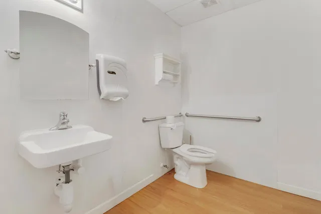 Residence photo 32
