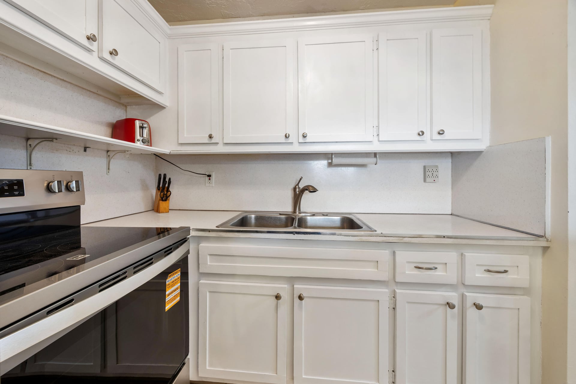 Unit 106 photo 9