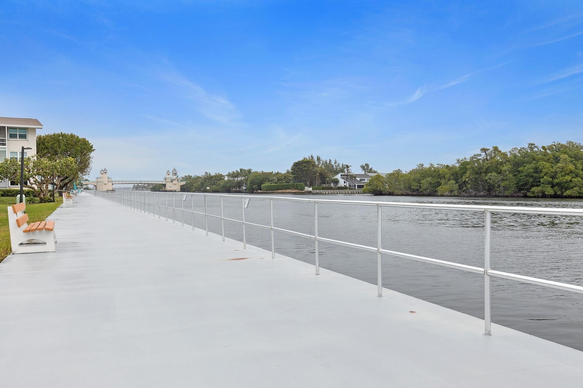Unit 106 photo 18