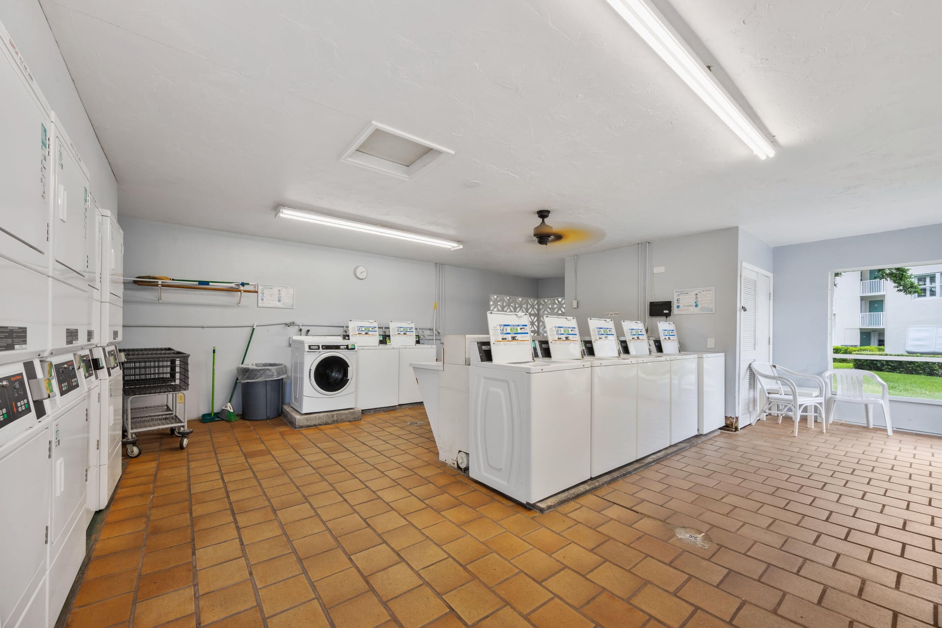 Unit 106 photo 25