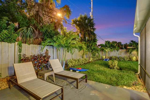  Residence photo 77
