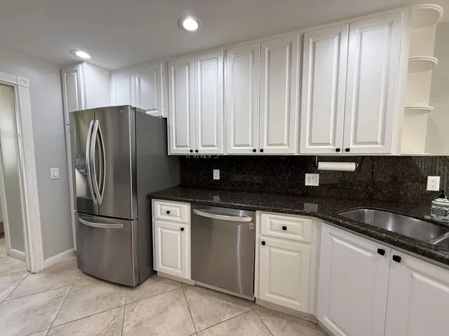 Residence photo 12
