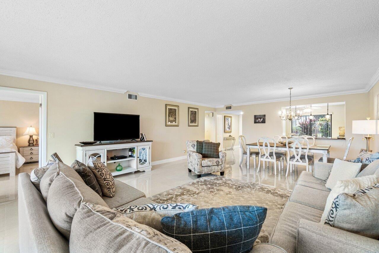 Unit 103 photo 9