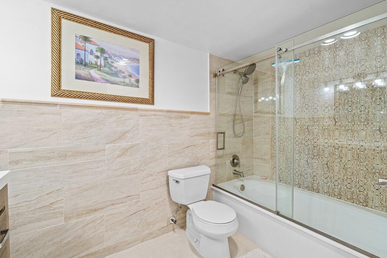 Unit 103 photo 21