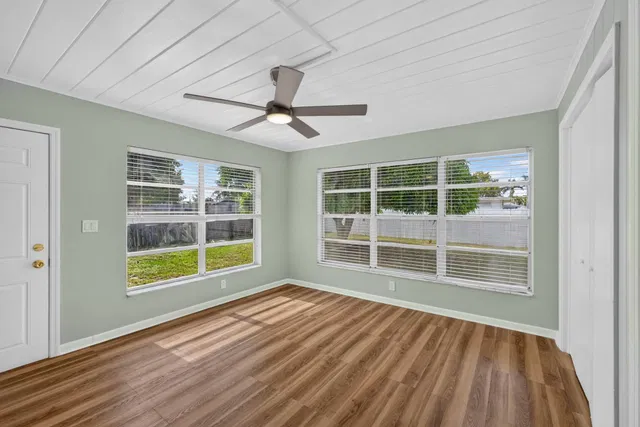 Residence photo 19