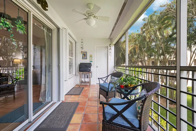 Residence photo 25