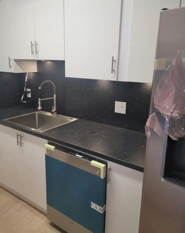 Unit 33 photo 3