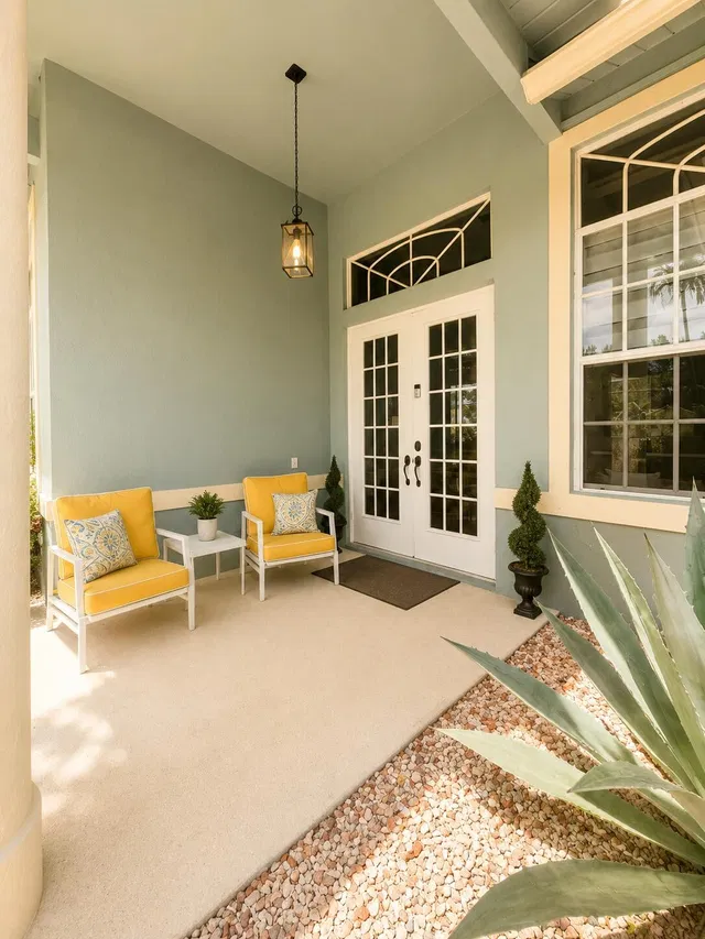 Residence photo 2