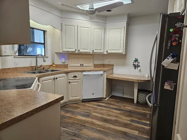 Residence photo 6