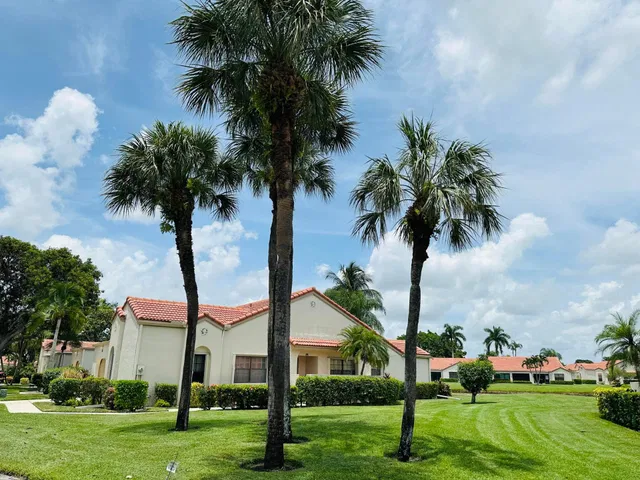  Residence photo 8