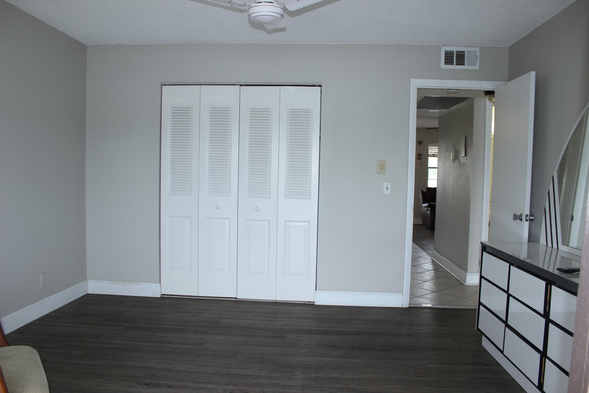 Unit 35 photo 19