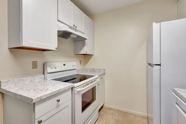 Unit 0103 photo 5