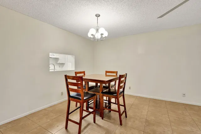 Unit 0103 photo 8