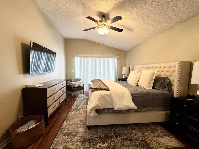 Residence photo 6