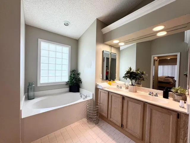 Residence photo 10