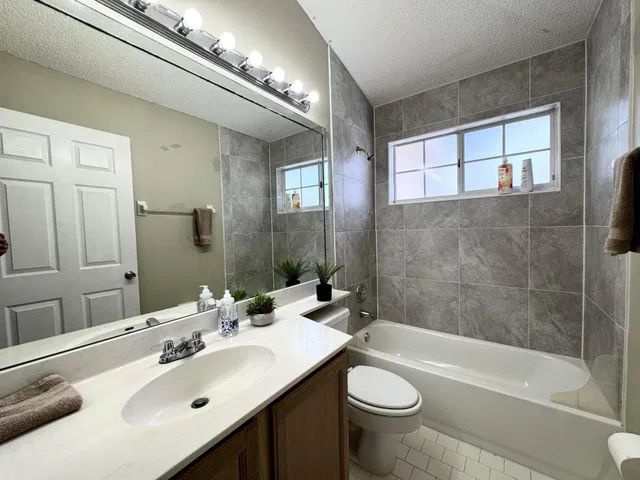 Residence photo 14