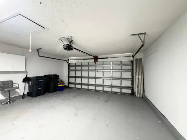 Residence photo 17