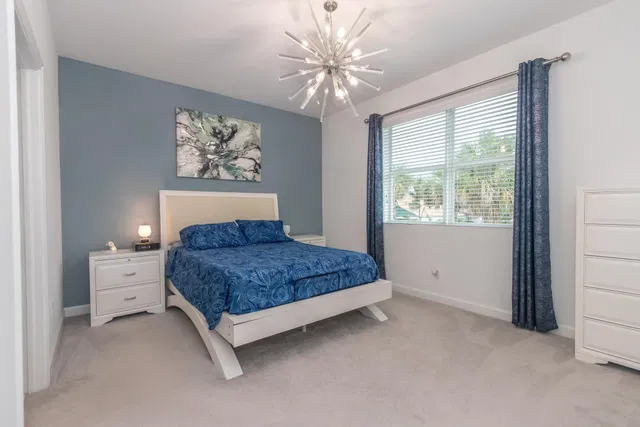 Residence photo 6