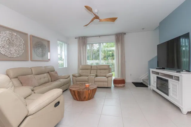 Residence photo 9