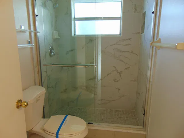 Unit 301 photo 14